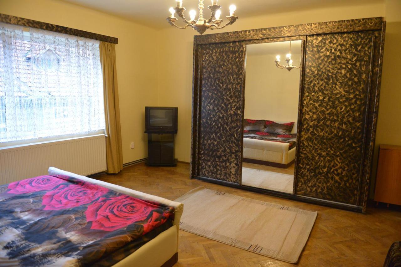 Apartament Oana Braşov Eksteriør bilde