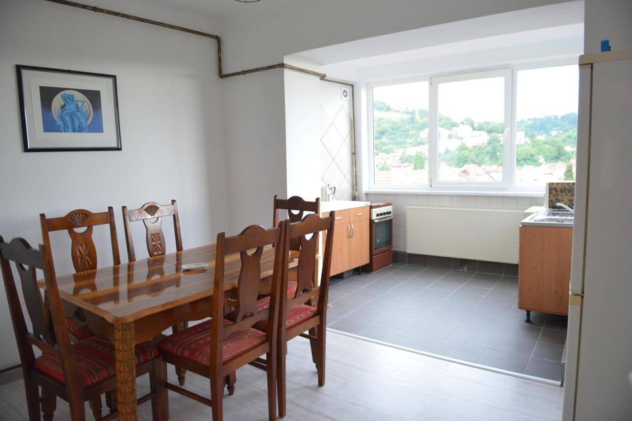 Apartament Oana Braşov Eksteriør bilde