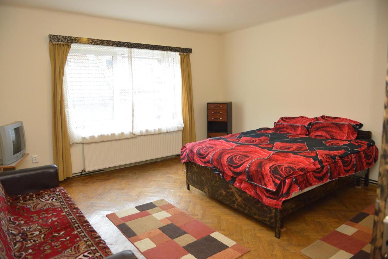 Apartament Oana Braşov Eksteriør bilde
